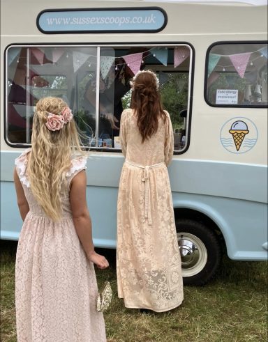 Sussex Scoops serving two bridesmaids at Great Betley Farmhouse, Henfield, Sussex